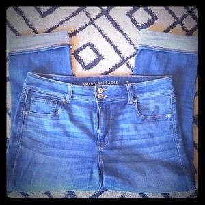 American Eagle Artist Crop Jean 14R